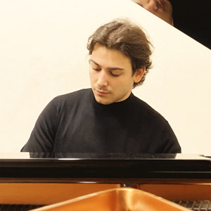 Kai Melconian, piano